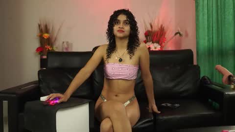 Salom independent model online show from 11-19-25, 07:25