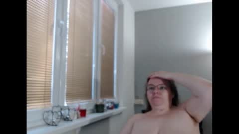 Snapshot of sweetboobs85h chatting on 02-23-25, 03:08 Sweetboobs85h online show from 02-23-25, 03:08