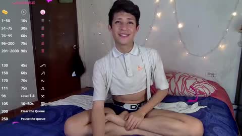 Snapshot of sweetc4meron chatting on 02-18-25, 12:48 Cameron Alejandro online show from 02-18-25, 12:48
