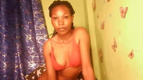 Snapshot of sweetcandy910 chatting on 02-22-26, 12:15 sweetcandy910 online show from 02-22-26, 12:15