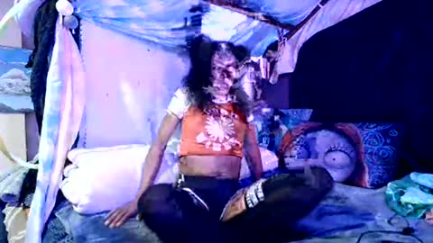 Jillian online show from 01-09-25, 04:19