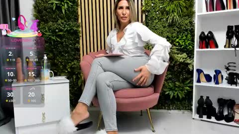 Cherry online show from 11-14-25, 06:56