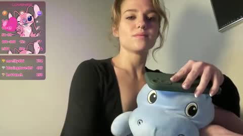 sweetcme online show from 04-25-26, 01:41