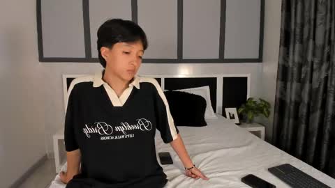 Snapshot of sweetcoupple chatting on 10-08-25, 11:24 Eva Short hair girl - Victoria Long red hair online show from 10-08-25, 11:24