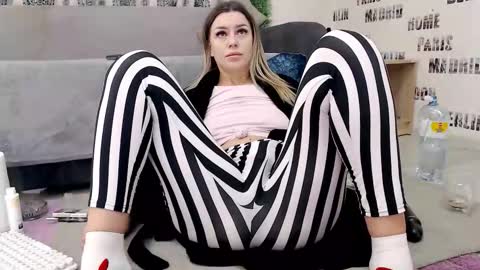 Daiana  Onlyfans - Blonddaiana online show from 12-18-25, 01:44