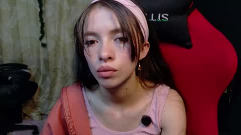 Snapshot of sweetdam12 chatting on 12-20-25, 08:16 sweetdam12 online show from 12-20-25, 08:16