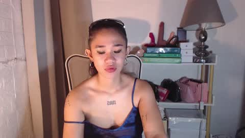 Snapshot of sweetdannica chatting on 01-03-25, 05:10 Danni online show from 01-03-25, 05:10