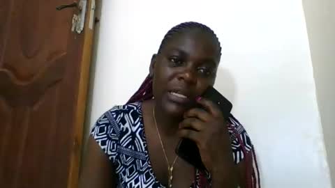 Snapshot of sweetdarkskin chatting on 05-25-26, 05:02 CLARIS online show from 05-25-26, 05:02