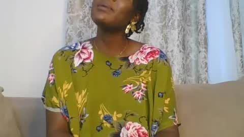 Snapshot of sweetdarkskin chatting on 06-26-26, 11:58 CLARIS online show from 06-26-26, 11:58