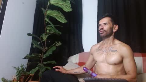 sweetday_19 online show from 10-12-25, 01:48