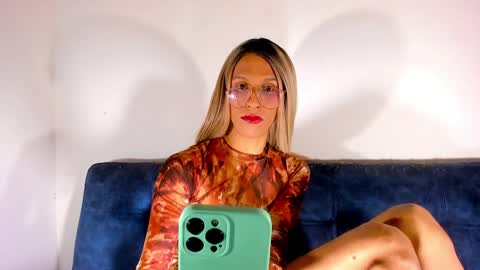 Amelia online show from 01-23-25, 01:30