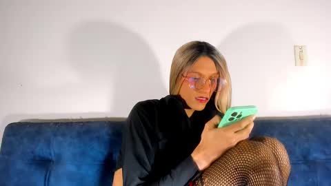 Amelia online show from 02-16-25, 02:54