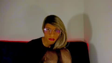 Amelia online show from 02-01-26, 03:43