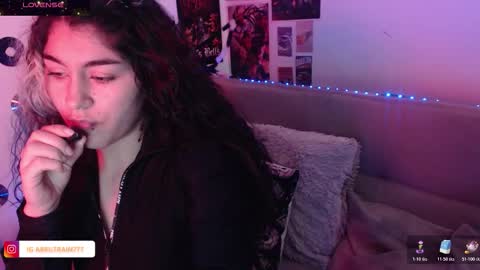 Abril online show from 10-23-25, 04:39