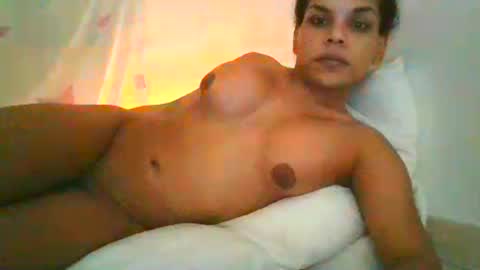 Snapshot of sweetdoll6 chatting on 06-18-26, 03:29 Sweet Doll online show from 06-18-26, 03:29