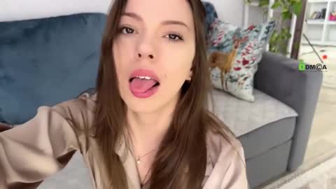 Vicktorious online show from 02-26-25, 01:30