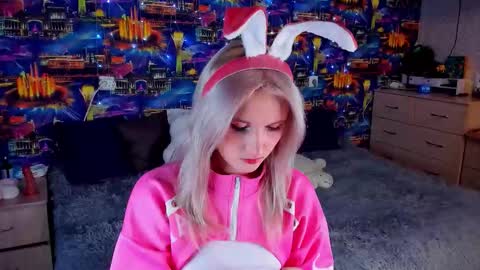 sweeteRose online show from 10-01-25, 04:13