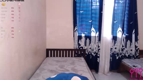 Snapshot of sweeteverdeen chatting on 01-27-25, 01:59 sweetkatniss online show from 01-27-25, 01:59