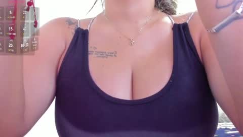 Snapshot of sweetfabianaxl chatting on 04-16-26, 07:36 Fabiana online show from 04-16-26, 07:36