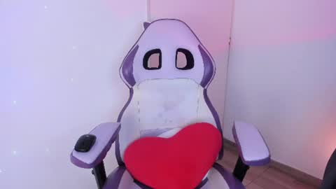 sweetfire_moon1 online show from 06-11-26, 11:14