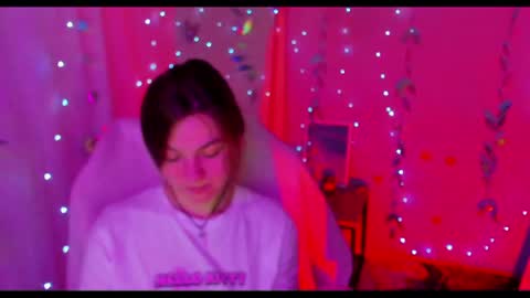 Snapshot of sweetfoyou chatting on 06-18-26, 06:02 sweetfoyou online show from 06-18-26, 06:02