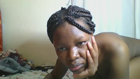 Snapshot of sweetgal2025 chatting on 05-26-26, 07:10 EUNICE online show from 05-26-26, 07:10