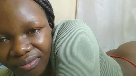Snapshot of sweetgal2025 chatting on 06-14-26, 07:54 EUNICE online show from 06-14-26, 07:54