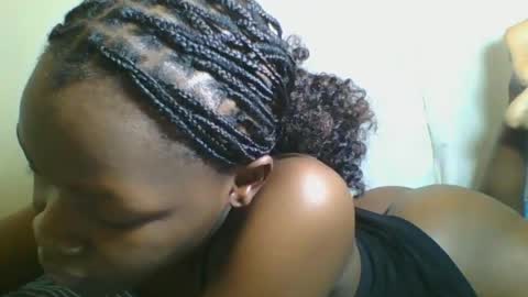 Snapshot of sweetgal2025 chatting on 07-10-26, 07:56 EUNICE online show from 07-10-26, 07:56