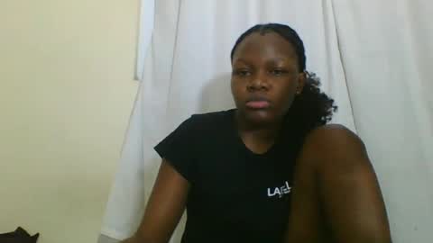 Snapshot of sweetgal2025 chatting on 07-12-26, 05:37 EUNICE online show from 07-12-26, 05:37