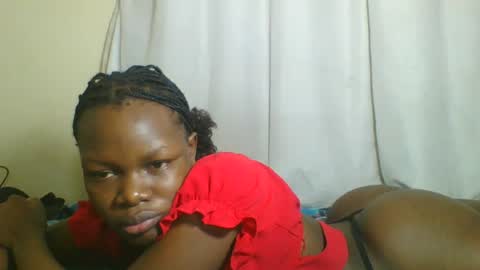 Snapshot of sweetgal2025 chatting on 07-24-26, 02:42 EUNICE online show from 07-24-26, 02:42