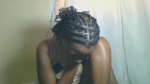 Snapshot of sweetgal2025 chatting on 07-29-26, 06:33 EUNICE online show from 07-29-26, 06:33