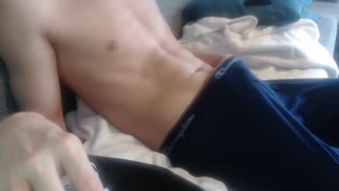 Snapshot of sweetgesus chatting on 06-18-26, 01:04 sweetgesus online show from 06-18-26, 01:04