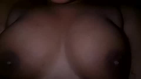 Snapshot of sweetgirl23232 chatting on 02-08-25, 03:31 Sandy online show from 02-08-25, 03:31