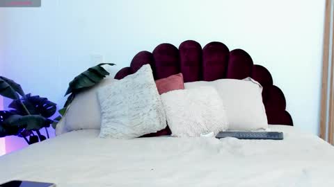 Snapshot of sweetgirl______ chatting on 01-09-26, 10:07 Dulce online show from 01-09-26, 10:07