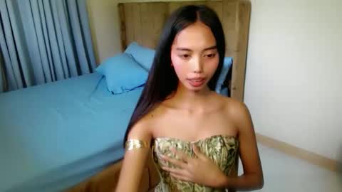 sweetgirl_daphne online show from 04-13-26, 06:19