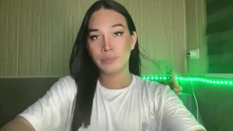 Snapshot of sweetgirl_rhainexxx chatting on 05-18-26, 12:55 sweetgirl_rhainexxx online show from 05-18-26, 12:55