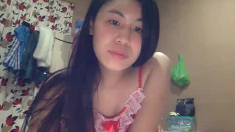 sweetgirllucy24xx online show from 04-11-26, 05:28