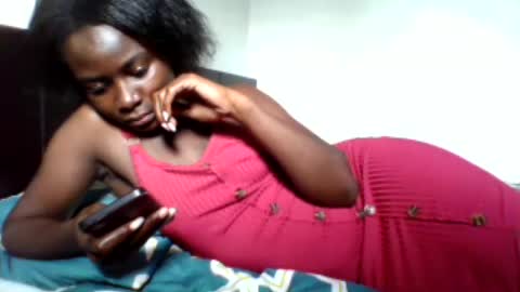Snapshot of sweetgurl05 chatting on 06-17-26, 01:56 sweetgurl05 online show from 06-17-26, 01:56