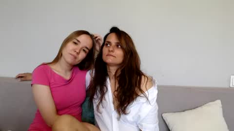 Snapshot of sweetharts69 chatting on 07-14-26, 05:56 Alina and Mia online show from 07-14-26, 05:56