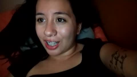 Ana Mara  i cant Make noise My family is here  online show from 05-15-26, 05:47
