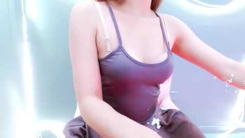 sweetie_bae99 online show from 04-06-26, 03:48