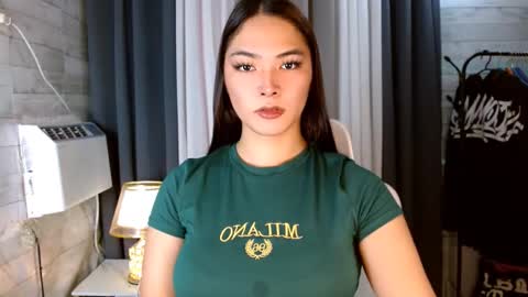 sweetiefox1 online show from 11-07-25, 03:06