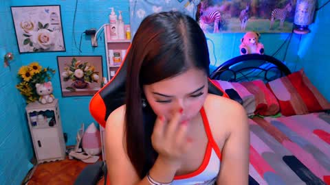 Snapshot of sweetienicole chatting on 01-16-25, 06:35 Nicole online show from 01-16-25, 06:35