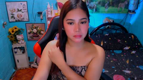 Snapshot of sweetienicole chatting on 01-23-25, 09:18 Nicole online show from 01-23-25, 09:18
