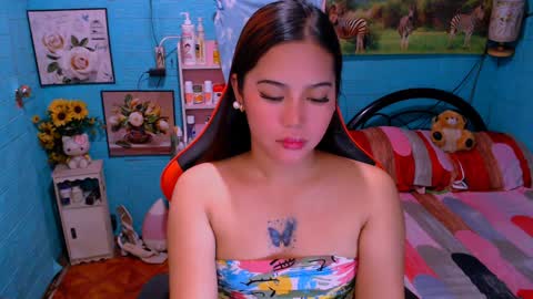 Snapshot of sweetienicole chatting on 01-29-25, 04:47 Nicole online show from 01-29-25, 04:47