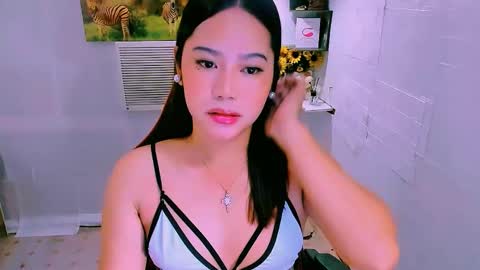 Snapshot of sweetienicole chatting on 10-20-25, 12:11 Nicole online show from 10-20-25, 12:11