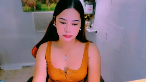 Nicole online show from 10-26-25, 02:06