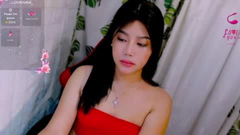 Snapshot of sweetienicole chatting on 04-25-26, 02:25 Nicole online show from 04-25-26, 02:25
