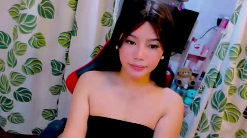Snapshot of sweetienicole chatting on 05-12-26, 11:35 Nicole online show from 05-12-26, 11:35
