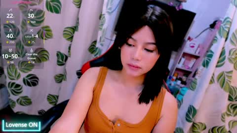 Snapshot of sweetienicole chatting on 05-16-26, 12:18 Nicole online show from 05-16-26, 12:18